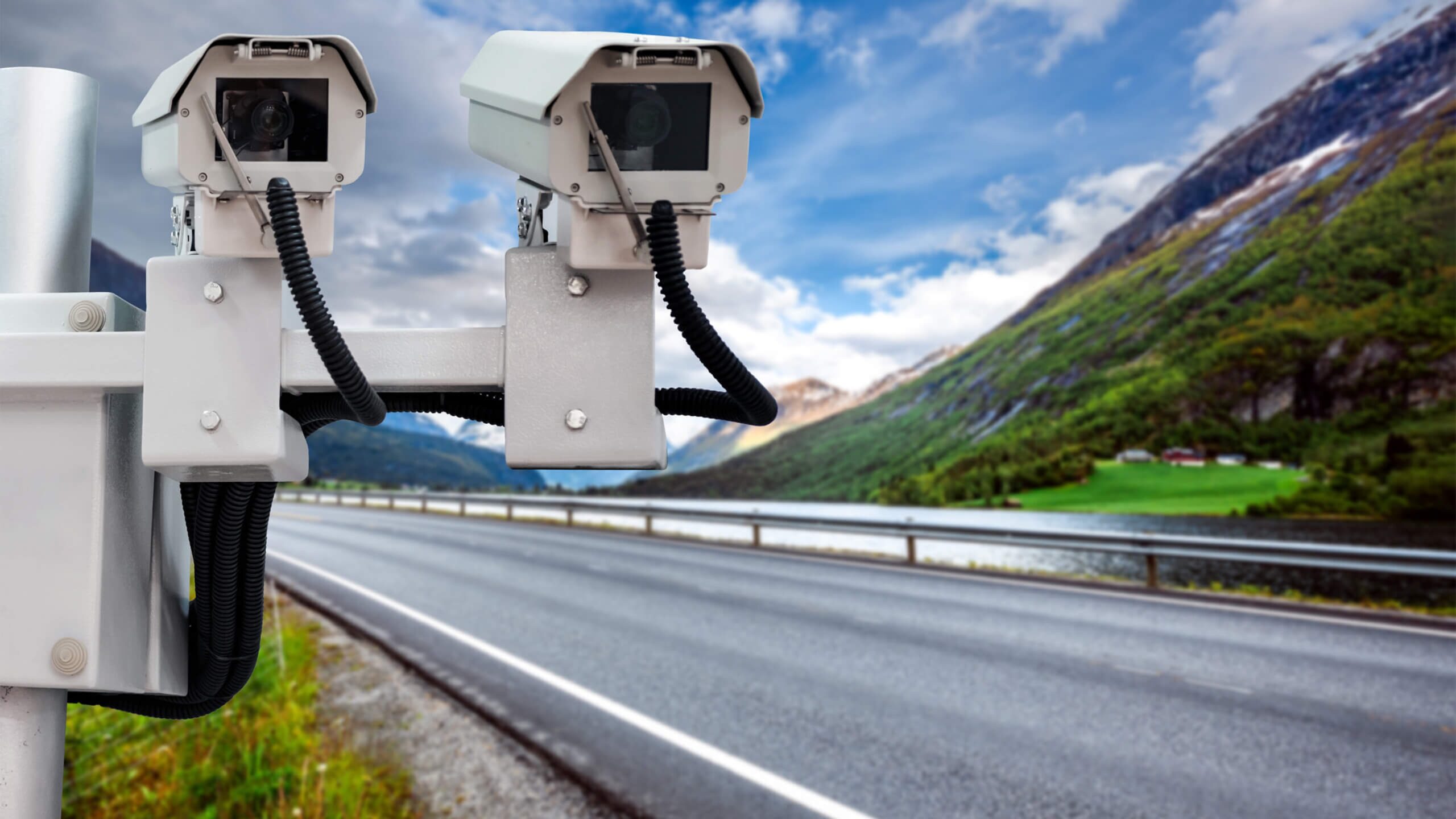 radars fixes, radars de franchissement, radars pédagogiques, radars autonomes, radars embarqués, voitures radars, sécurité routière, contrôle de vitesse, prévention accidents, infractions routières